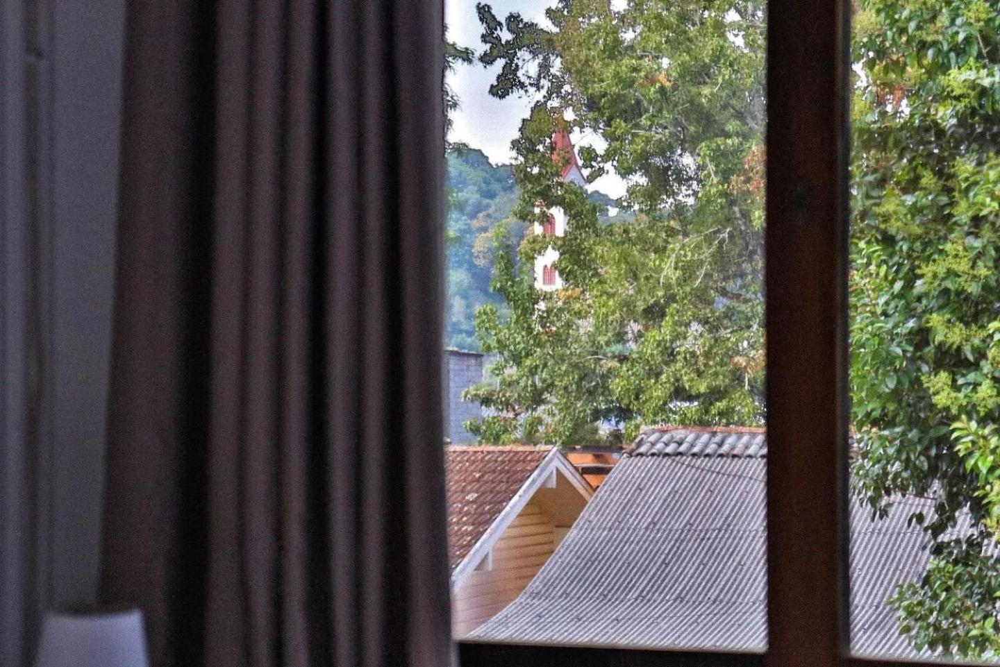 شقة Locar-In Gramado - Loft A 50 M Da Rua Coberta. المظهر الخارجي الصورة